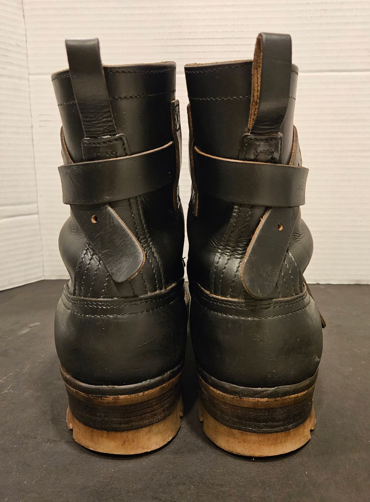 Photo by Mobius_Mustache on December 6, 2025 of the Nicks TankerPro in Horween Black Chromexcel.