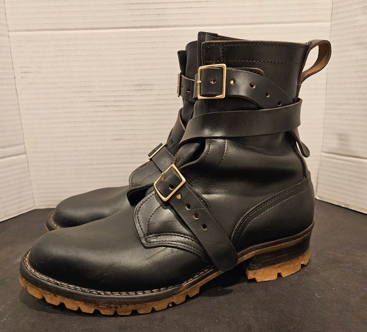 Photo by Mobius_Mustache on December 6, 2025 of the Nicks TankerPro in Horween Black Chromexcel.