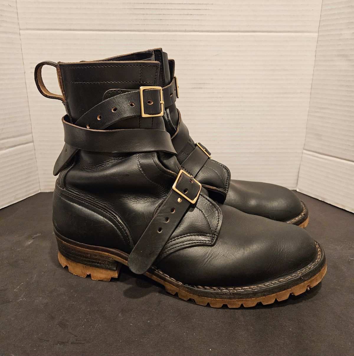 Photo by Mobius_Mustache on December 6, 2025 of the Nicks TankerPro in Horween Black Chromexcel.