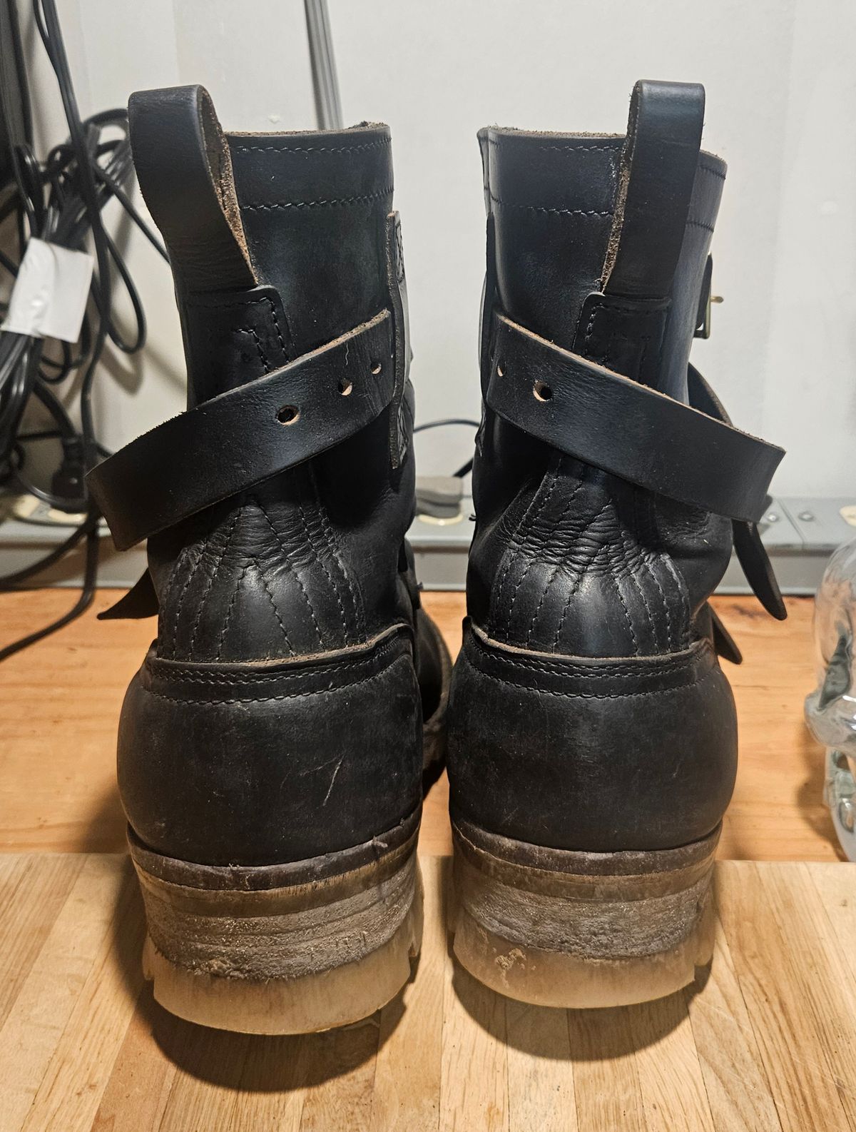 Photo by Mobius_Mustache on January 5, 2026 of the Nicks TankerPro in Horween Black Chromexcel.