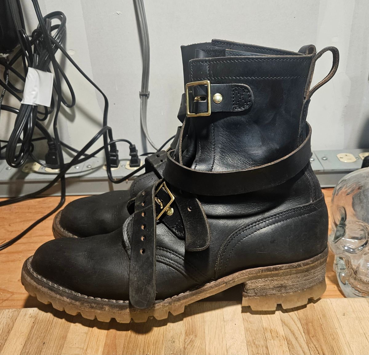 Photo by Mobius_Mustache on January 5, 2026 of the Nicks TankerPro in Horween Black Chromexcel.