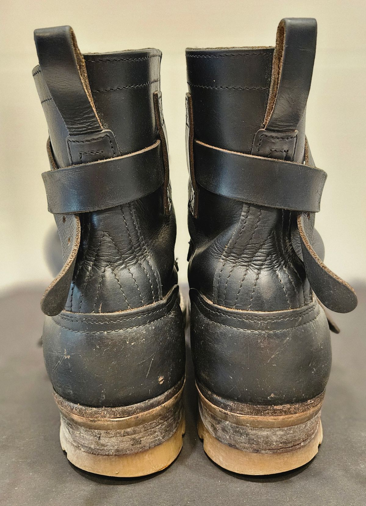 Photo by Mobius_Mustache on March 2, 2026 of the Nicks TankerPro in Horween Black Chromexcel.