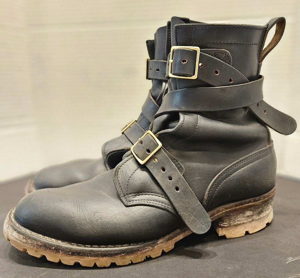 Photo by Mobius_Mustache on March 2, 2026 of the Nicks TankerPro in Horween Black Chromexcel.