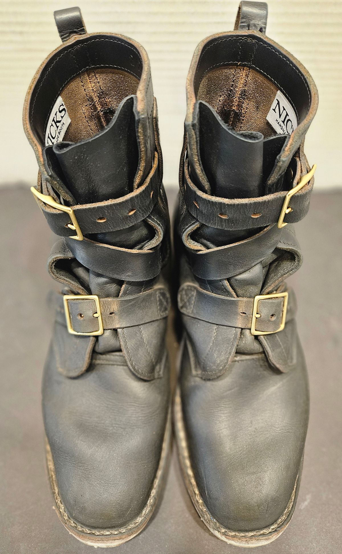 Photo by Mobius_Mustache on March 2, 2026 of the Nicks TankerPro in Horween Black Chromexcel.