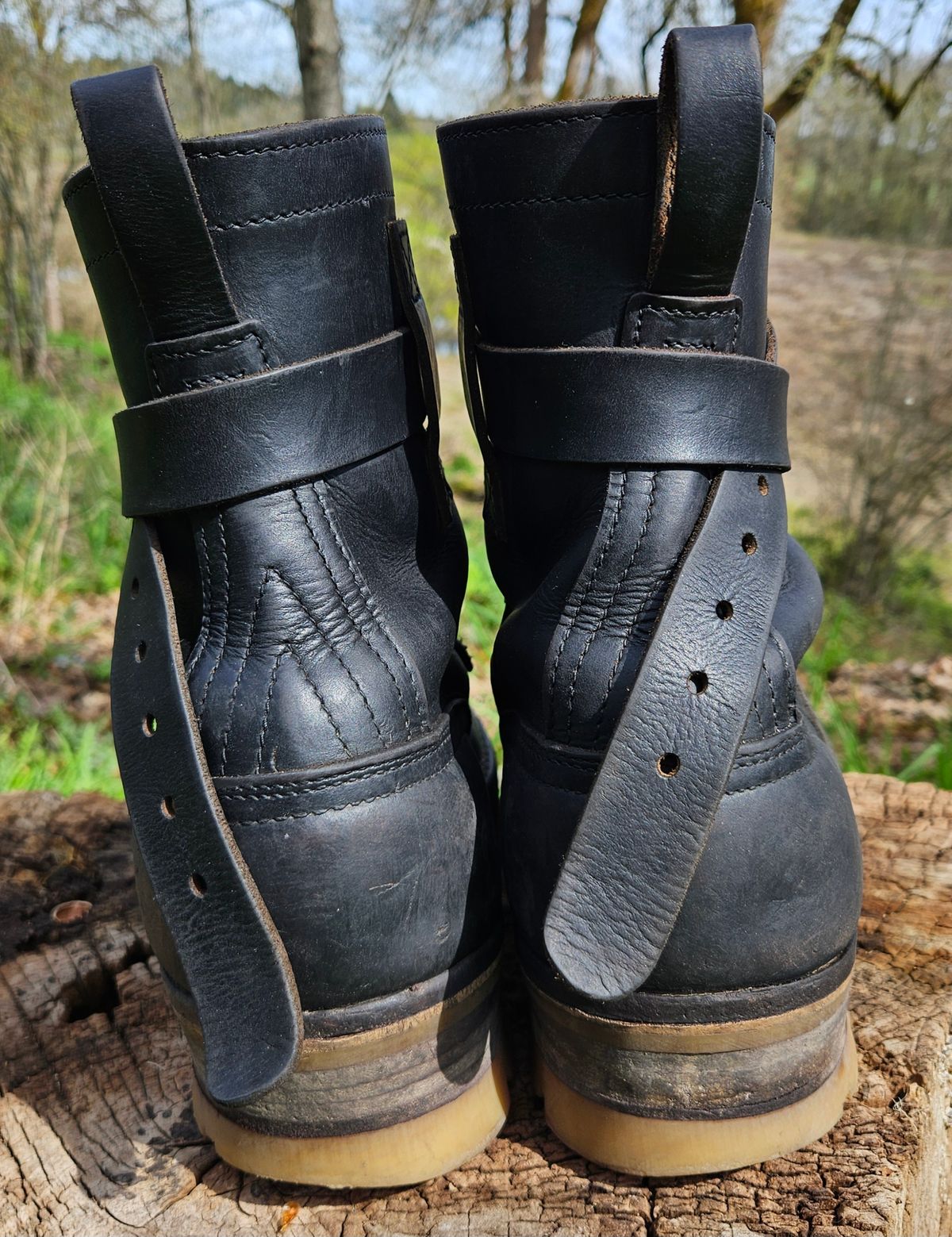 Photo by Mobius_Mustache on April 5, 2026 of the Nicks TankerPro in Horween Black Chromexcel.