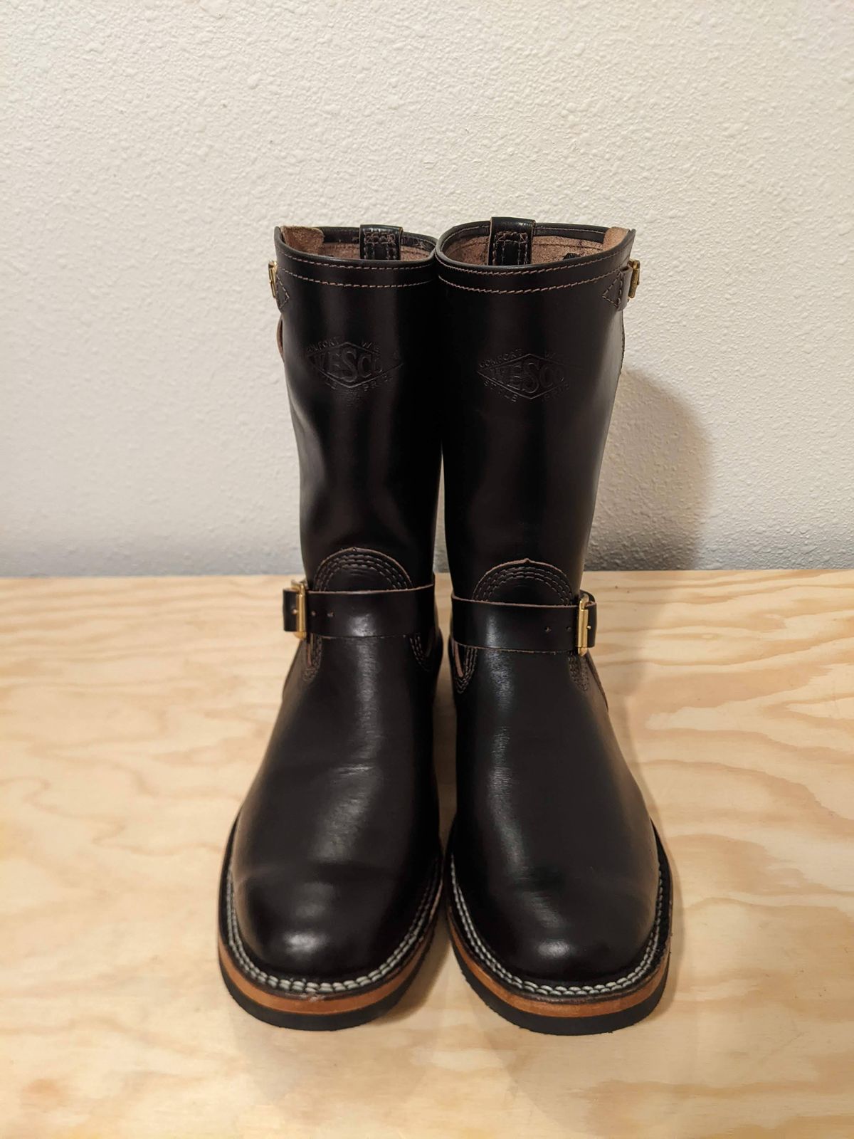 Photo by GrievanceMachinery on October 1, 2023 of the Wesco Mister Lou in Horween Black Chromexcel Horsehide.