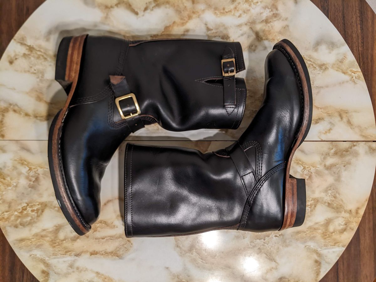 Photo by GrievanceMachinery on February 5, 2024 of the Wesco Mister Lou in Horween Black Chromexcel Horsehide.