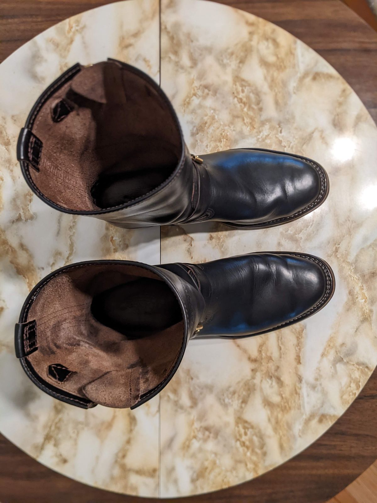 Photo by GrievanceMachinery on February 5, 2024 of the Wesco Mister Lou in Horween Black Chromexcel Horsehide.