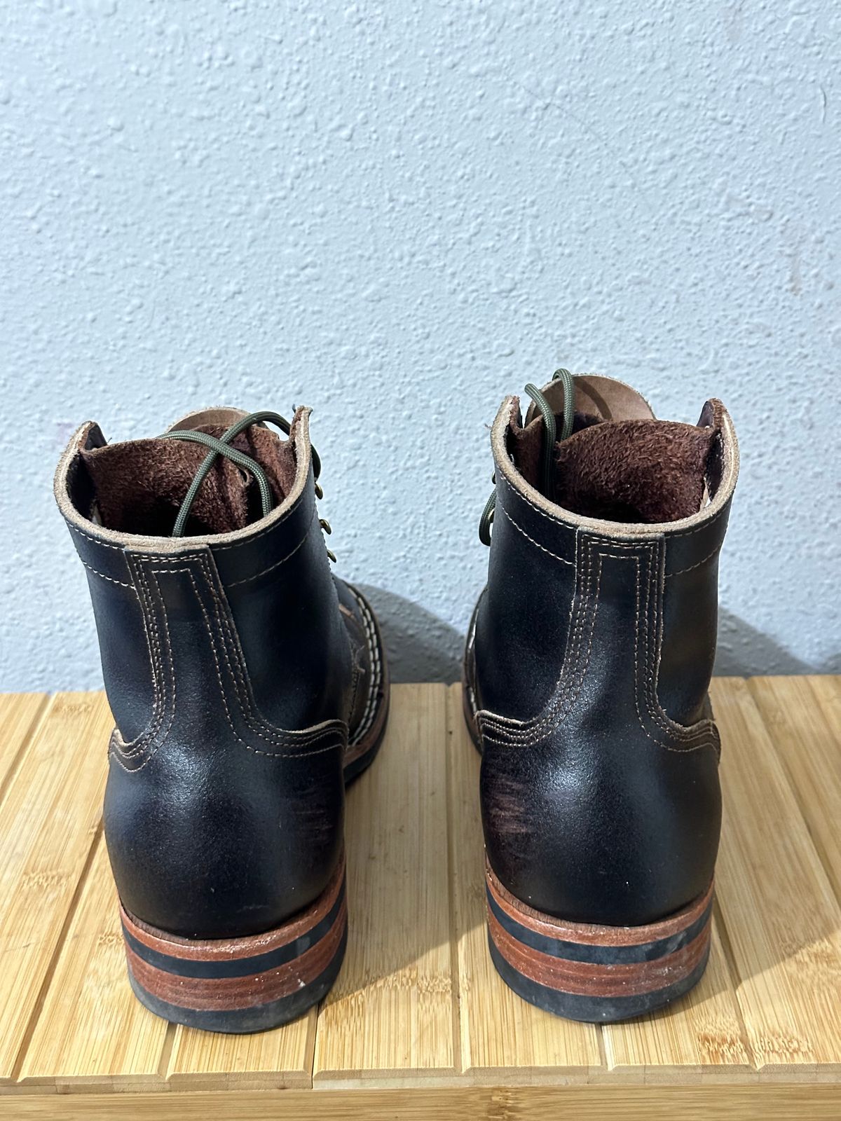 Photo by killbill03 on December 5, 2023 of the Nicks Americana in Horween Brown Waxed Flesh.