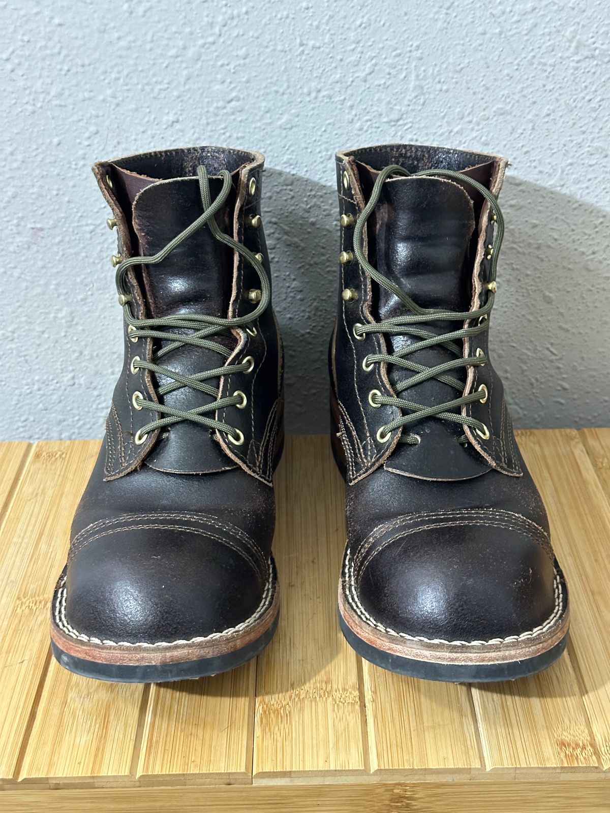 Photo by killbill03 on December 5, 2023 of the Nicks Americana in Horween Brown Waxed Flesh.