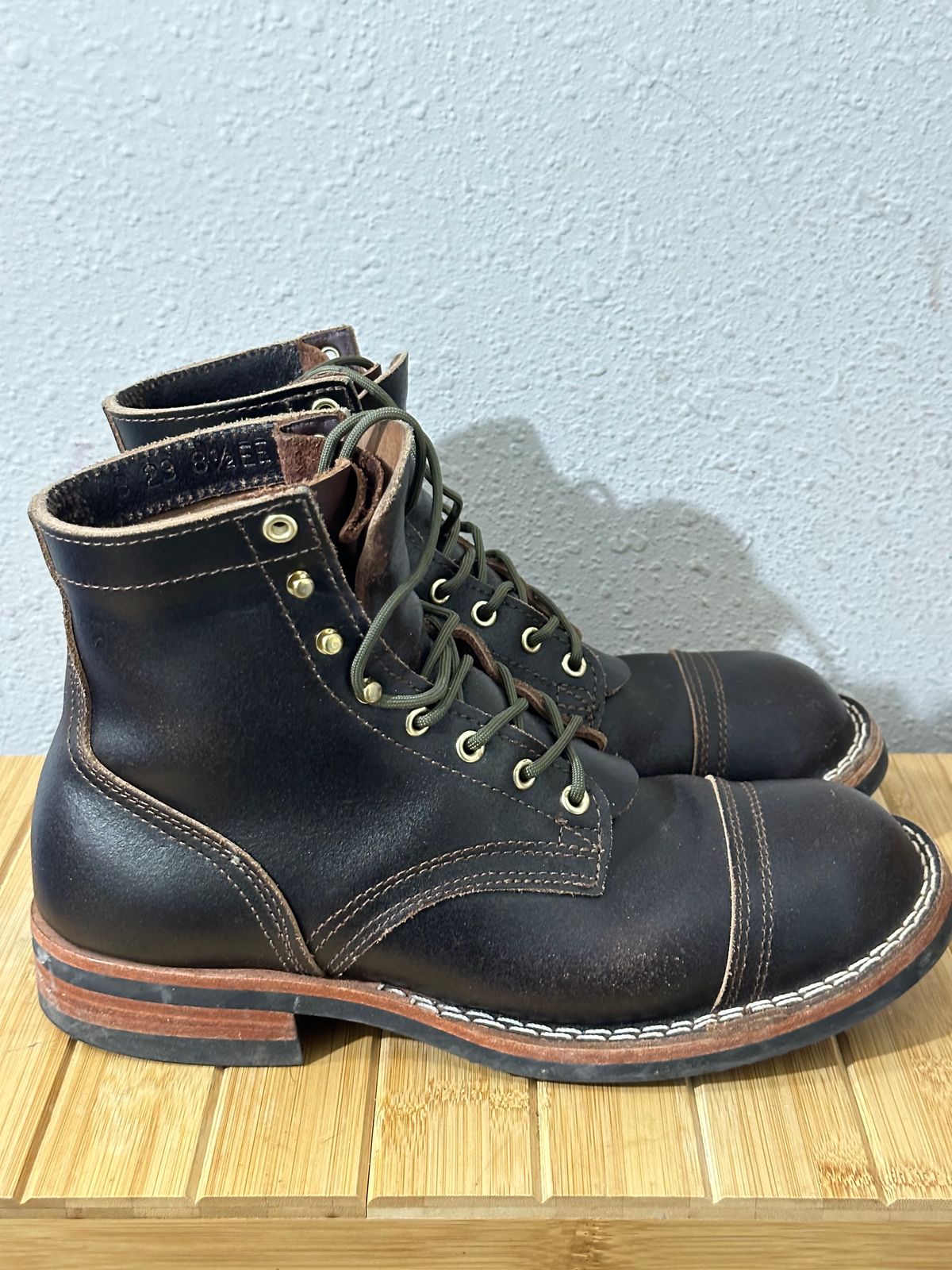 Photo by killbill03 on December 5, 2023 of the Nicks Americana in Horween Brown Waxed Flesh.