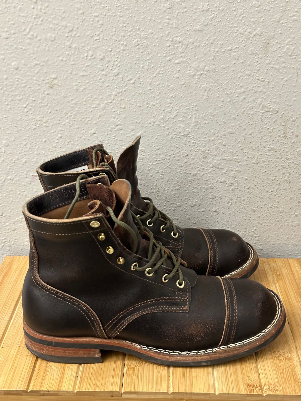 Photo by killbill03 on February 5, 2024 of the Nicks Americana in Horween Brown Waxed Flesh.