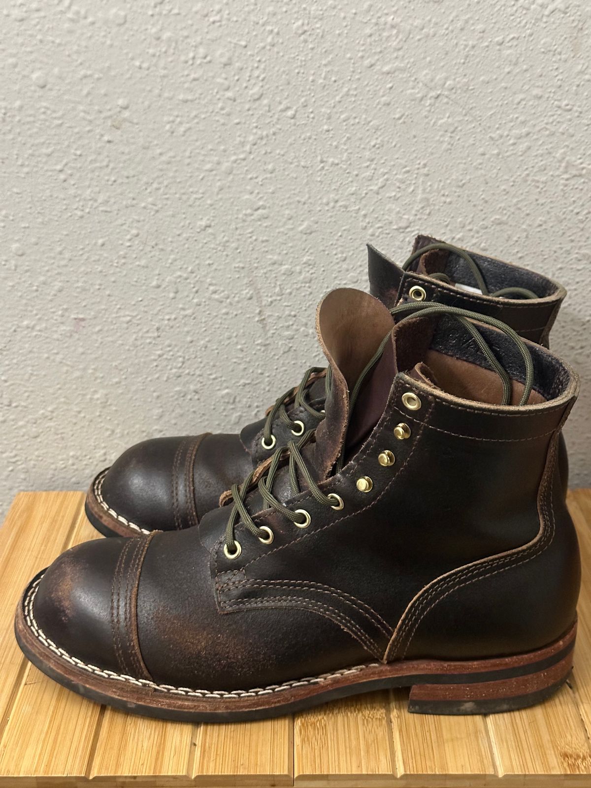 Photo by killbill03 on March 6, 2024 of the Nicks Americana in Horween Brown Waxed Flesh.