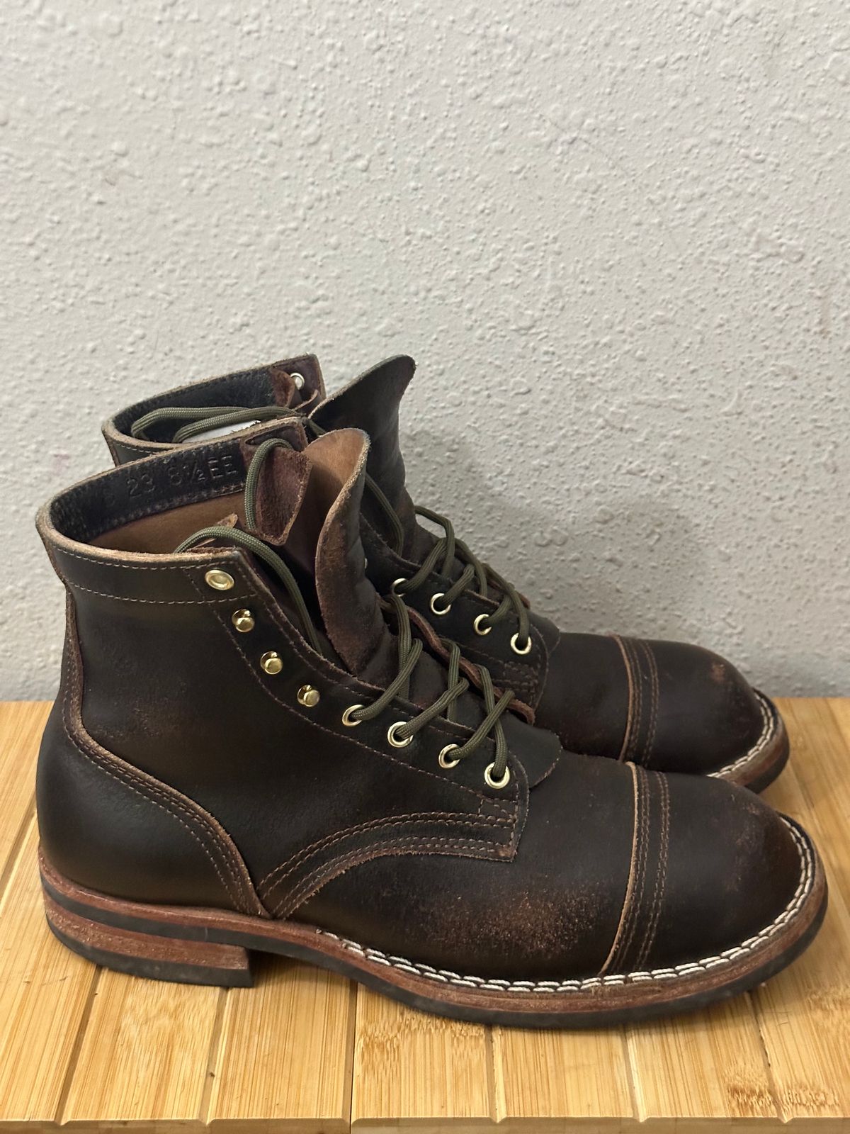 Photo by killbill03 on March 6, 2024 of the Nicks Americana in Horween Brown Waxed Flesh.