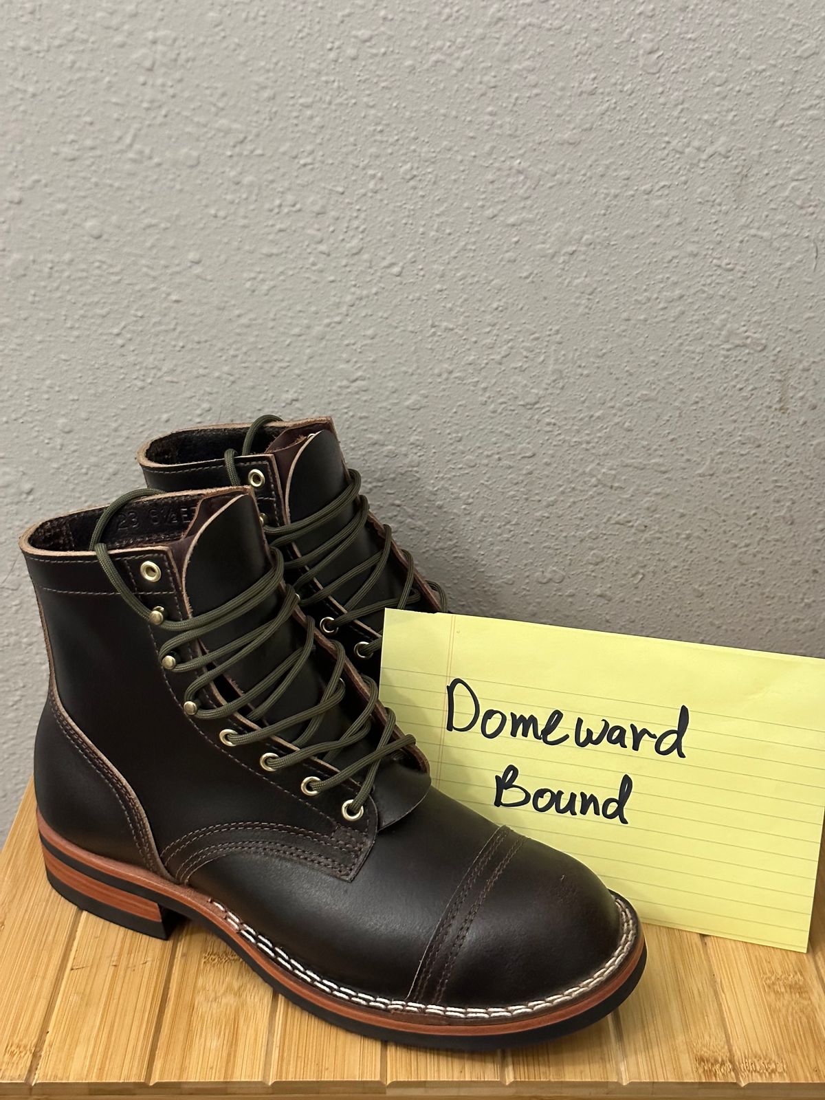 Photo by killbill03 on October 2, 2023 of the Nicks Americana in Horween Brown Waxed Flesh.