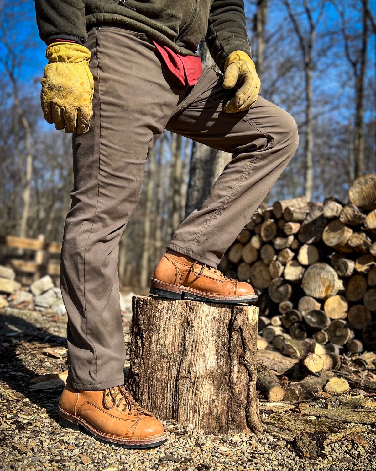 Photo by farmers_mums_ on February 5, 2023 of the Monroe 19916 Monkey Boot in Shinki Natural Oiled Horsebutt.