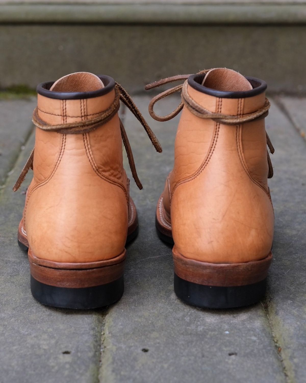 Photo by farmers_mums_ on April 3, 2023 of the Monroe 19916 Monkey Boot in Shinki Natural Oiled Horsebutt.