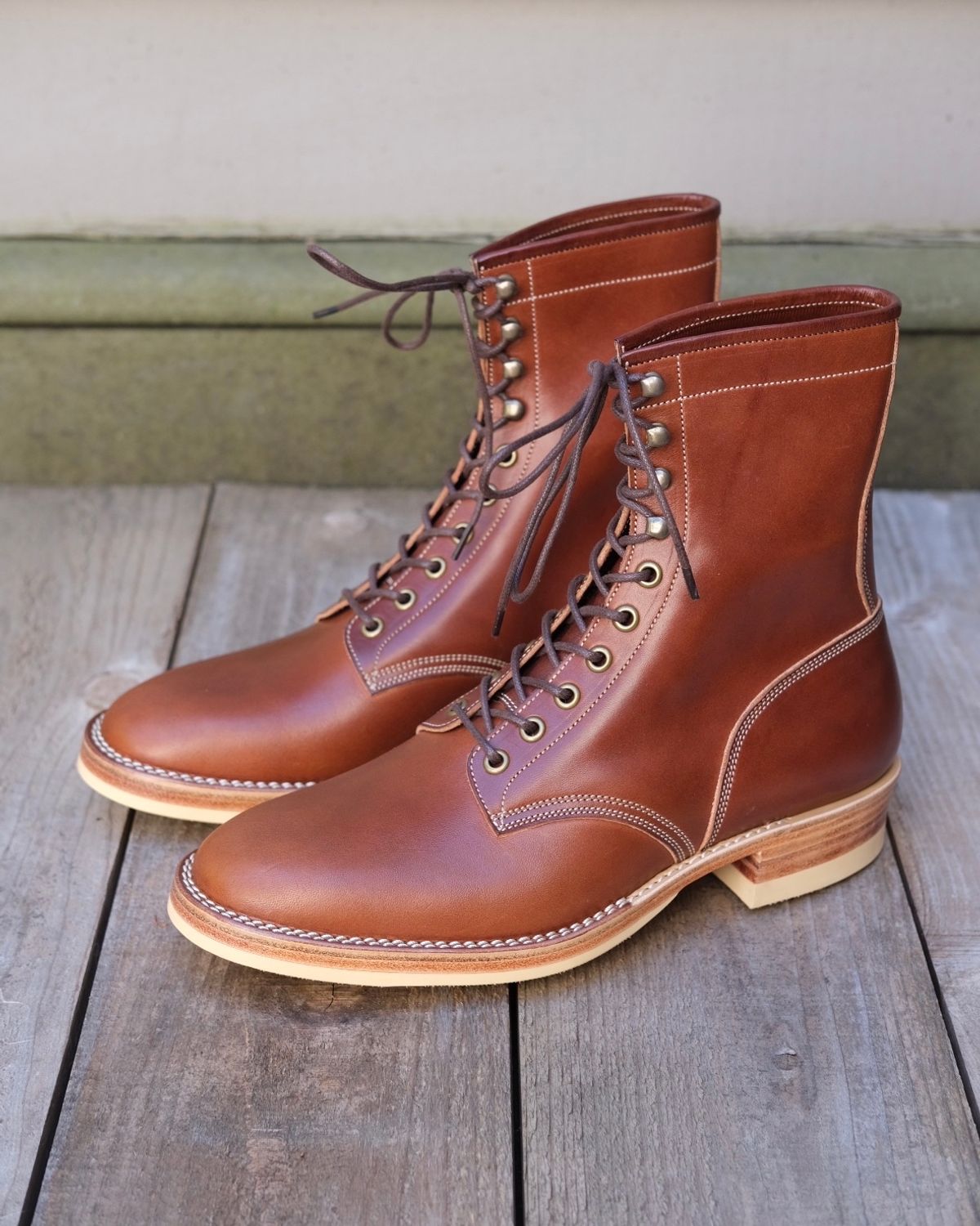 Photo by farmers_mums_ on October 2, 2023 of the Onderhoud SVC02 Packer Boot in Wickett & Craig Medium Brown Traditional Harness.