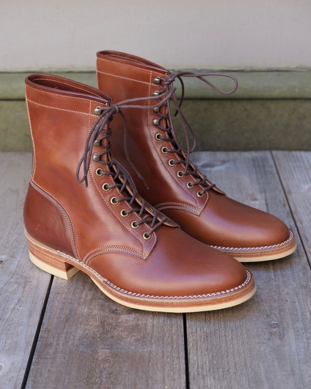 Photo by farmers_mums_ on October 2, 2023 of the Onderhoud SVC02 Packer Boot in Wickett & Craig Medium Brown Traditional Harness.