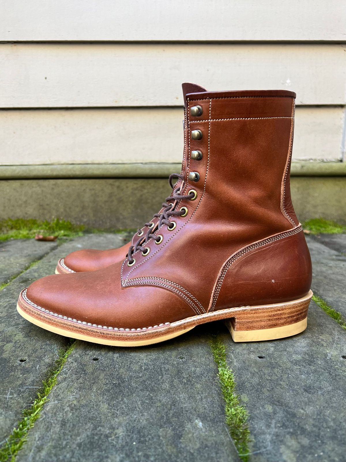 Photo by farmers_mums_ on November 6, 2023 of the Onderhoud SVC02 Packer Boot in Wickett & Craig Medium Brown Traditional Harness.