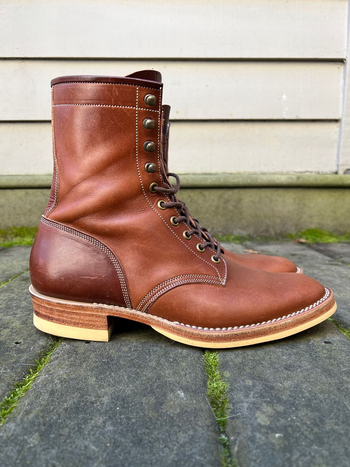 Photo by farmers_mums_ on November 6, 2023 of the Onderhoud SVC02 Packer Boot in Wickett & Craig Medium Brown Traditional Harness.