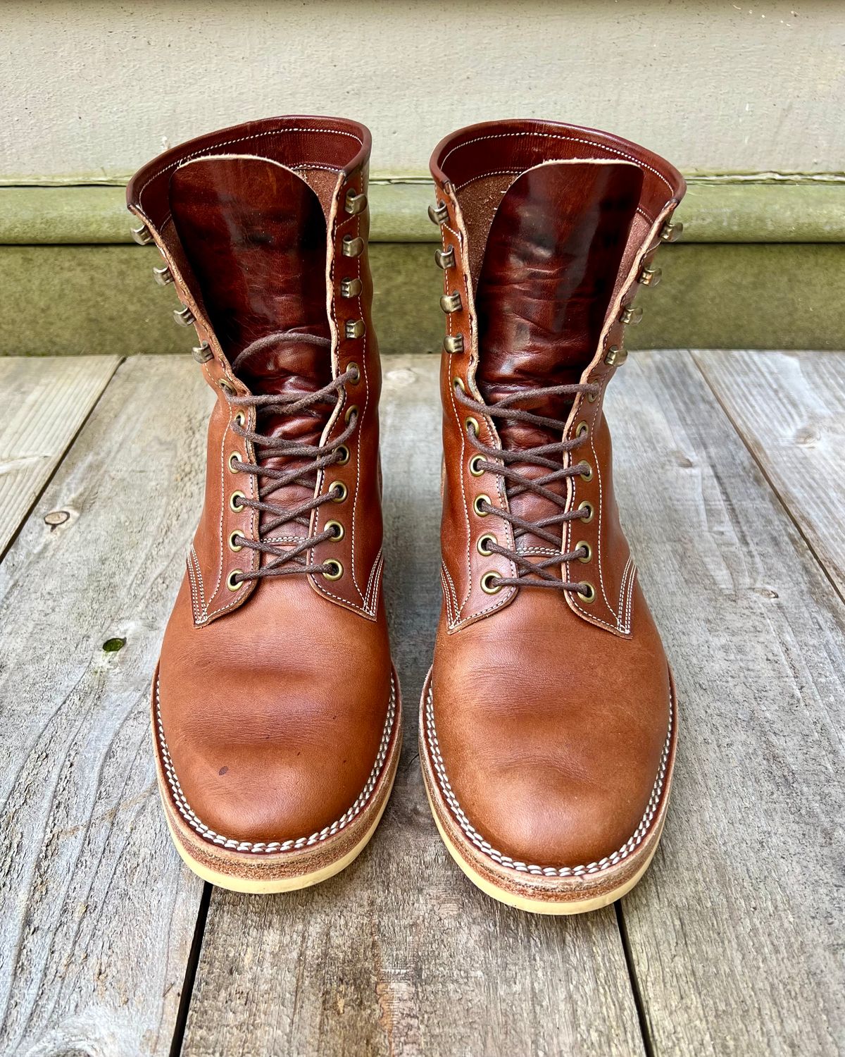 Photo by farmers_mums_ on January 4, 2024 of the Onderhoud SVC02 Packer Boot in Wickett & Craig Medium Brown Traditional Harness.