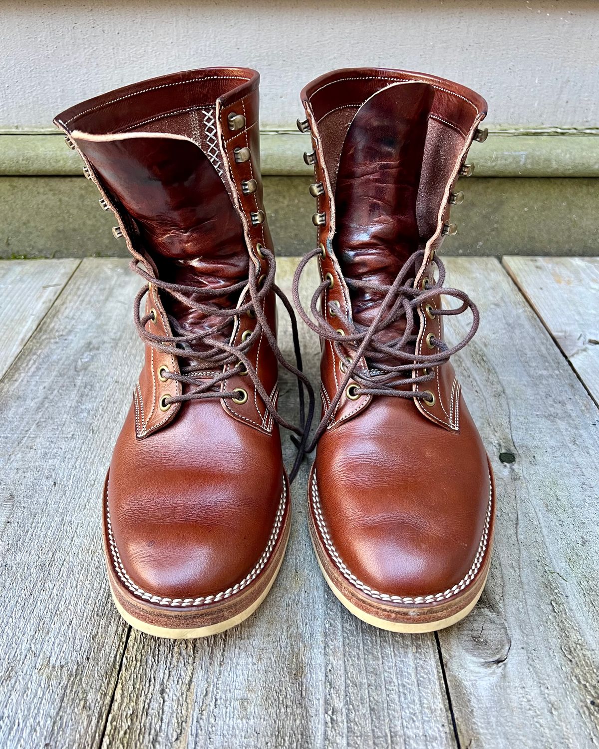 Photo by farmers_mums_ on February 4, 2024 of the Onderhoud SVC02 Packer Boot in Wickett & Craig Medium Brown Traditional Harness.