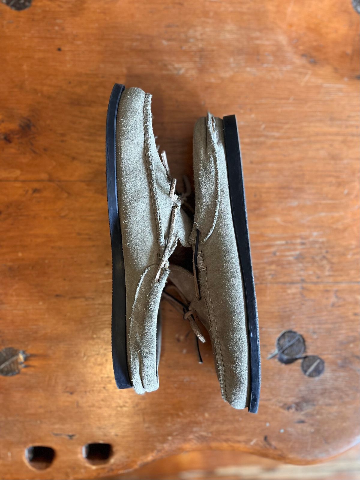 Photo by nfbootmaker on November 1, 2022 of the Easymoc Easymoc in Stone Suede.