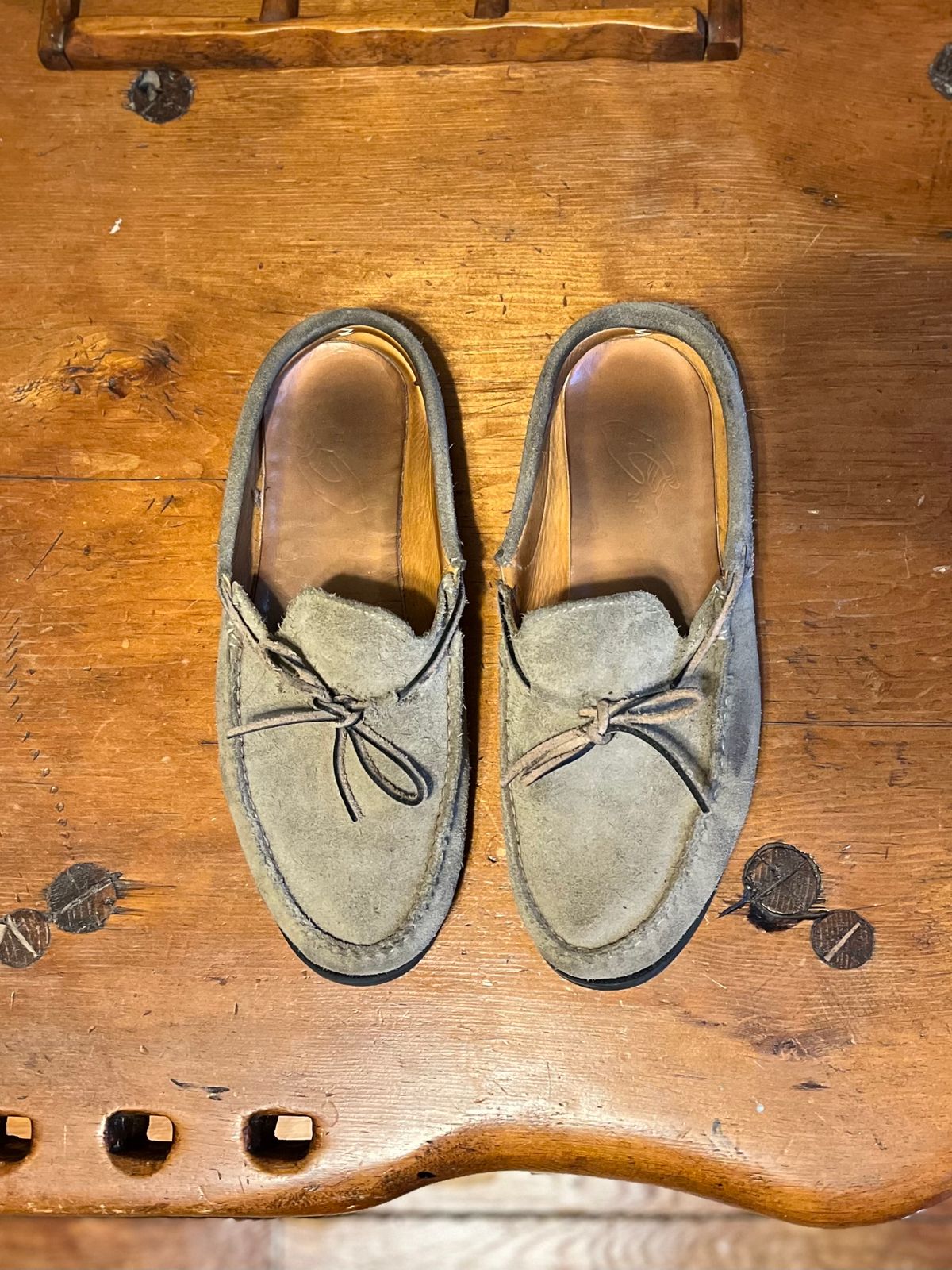 Photo by nfbootmaker on January 4, 2023 of the Easymoc Easymoc in Stone Suede.