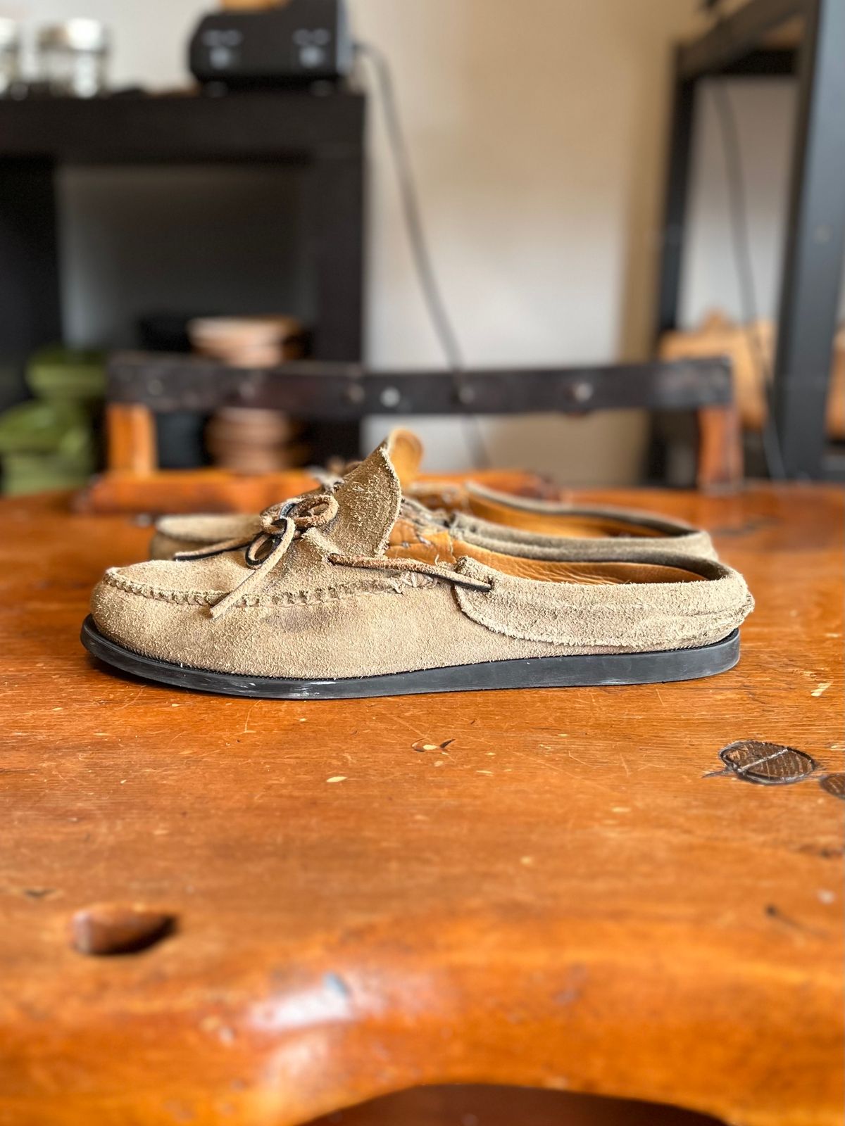 Photo by nfbootmaker on March 5, 2023 of the Easymoc Easymoc in Stone Suede.