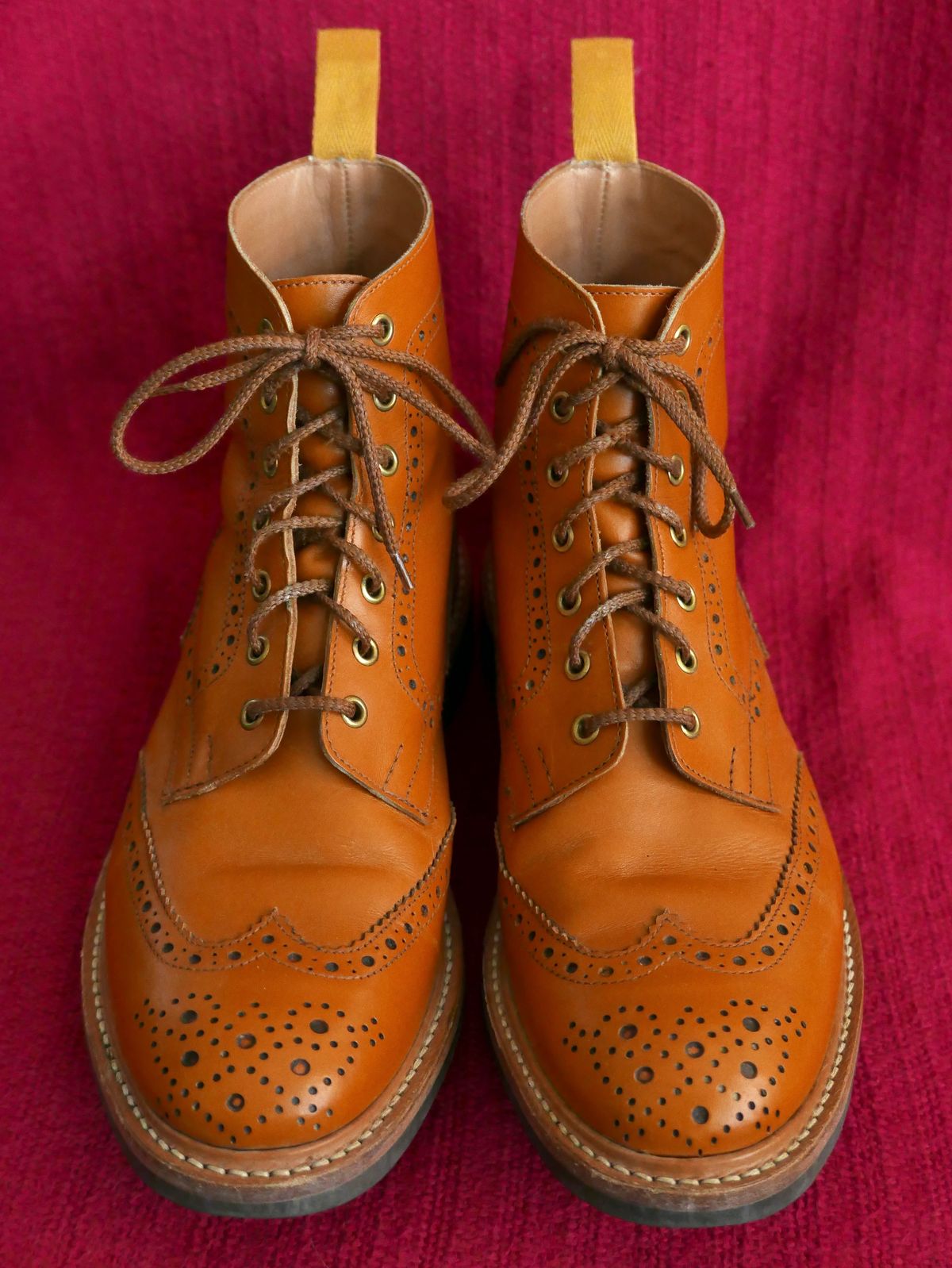 Photo by Mr_Fahrenheit451 on December 3, 2022 of the Tricker's Stow Country Boot in Acorn Antique.