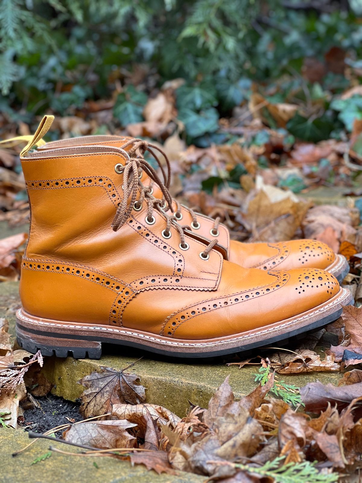 Photo by Mr_Fahrenheit451 on January 4, 2023 of the Tricker's Stow Country Boot in Acorn Antique.