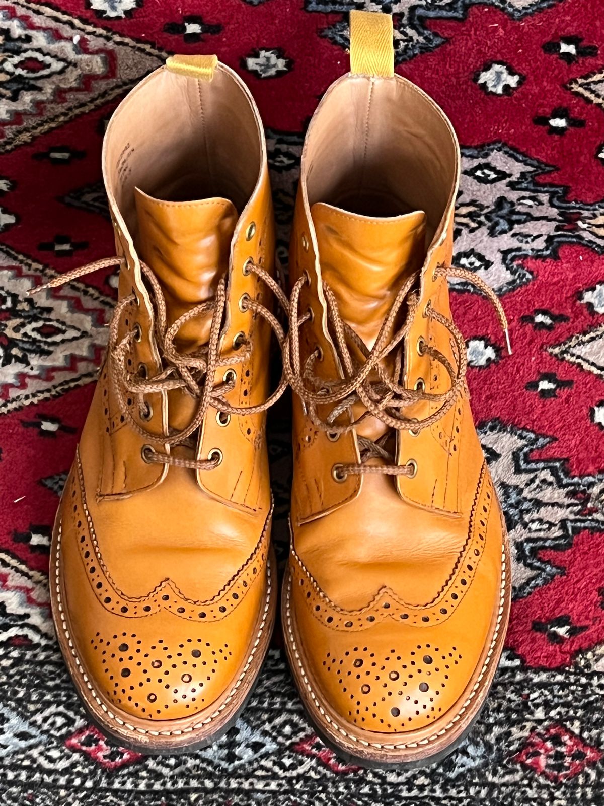 Photo by Mr_Fahrenheit451 on February 4, 2023 of the Tricker's Stow Country Boot in Acorn Antique.