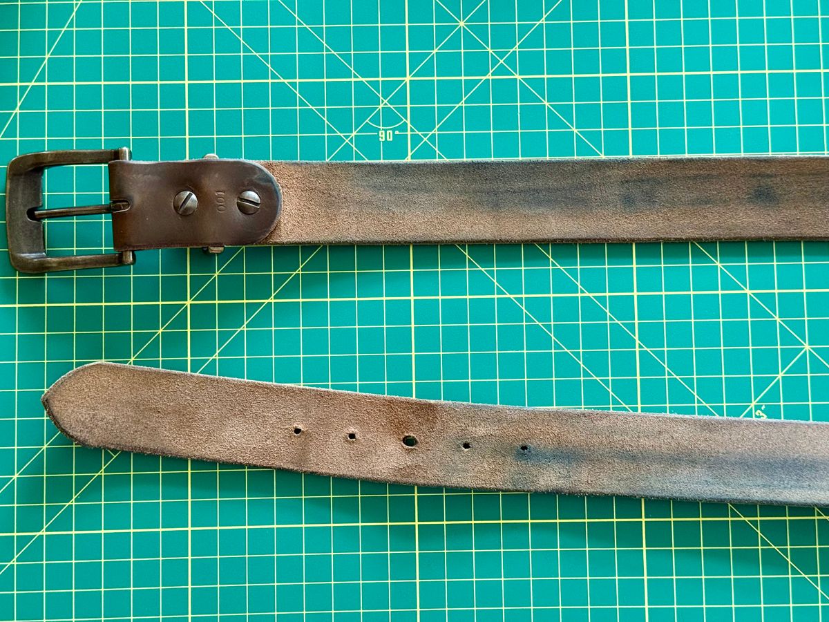 Photo by Mr_Fahrenheit451 on April 5, 2026 of the Self-Made Belt in Horween Dark Olive Chromexcel.