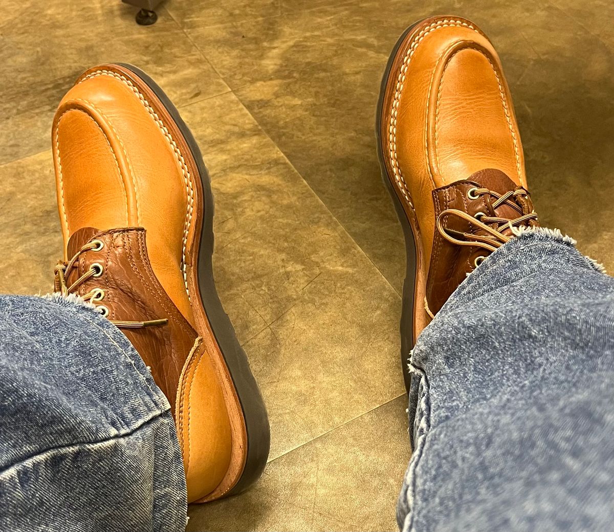 Photo by Gmetal64 on February 20, 2026 of the Nicks Moc Toe in Peanut Bison Over Nat Dub Light.