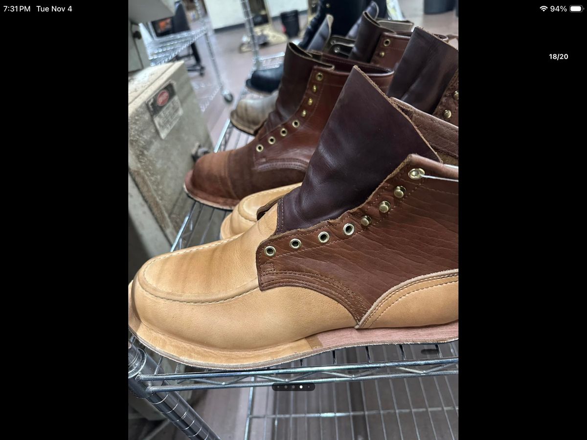 Photo by Gmetal64 on November 5, 2025 of the Nicks Moc Toe in Peanut Bison Over Nat Dub Light.