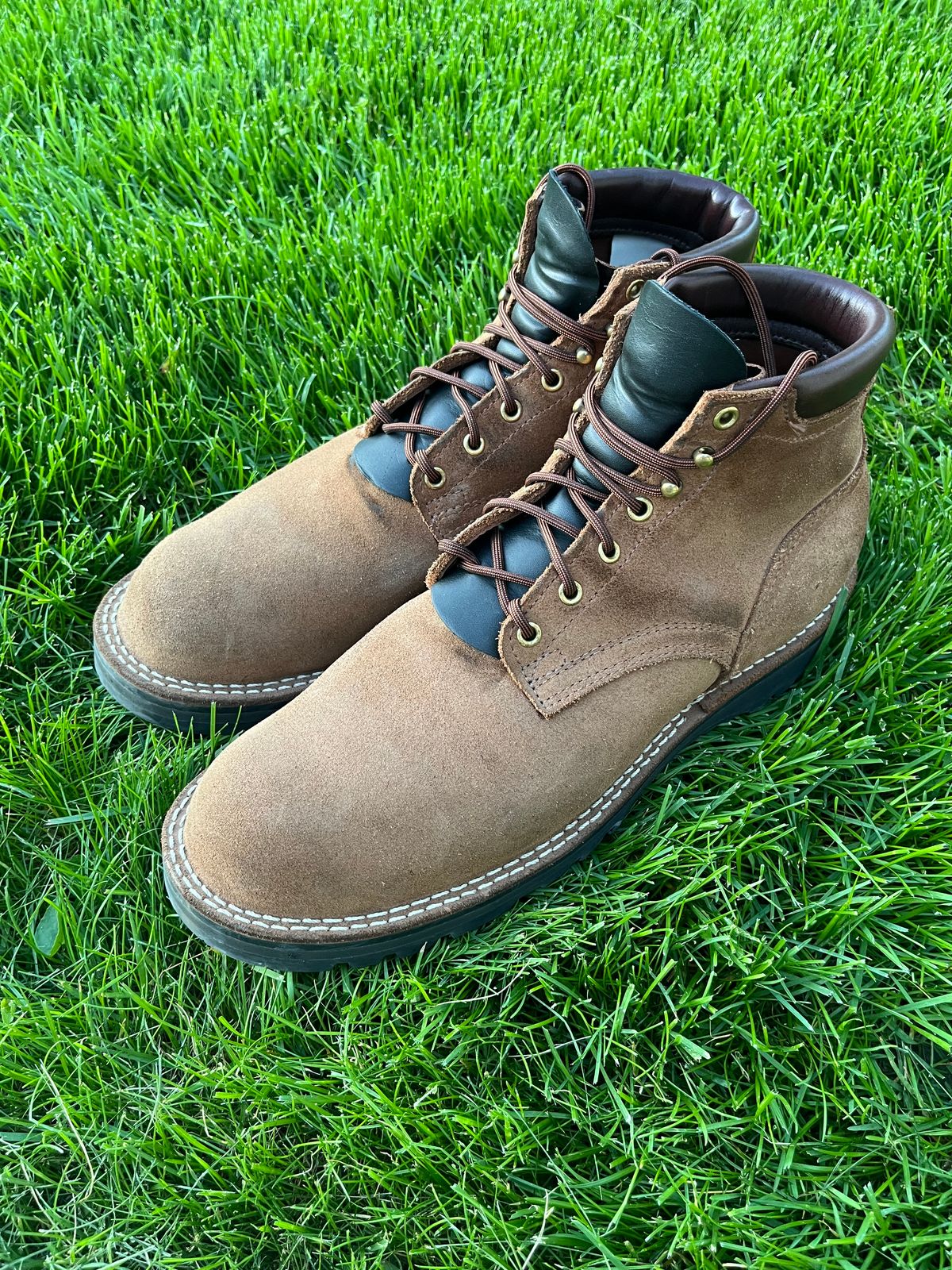 Photo by Gmetal64 on June 4, 2026 of the Nicks Ridgeline Hiking Boot in Seidel 1964 Brown Roughout.