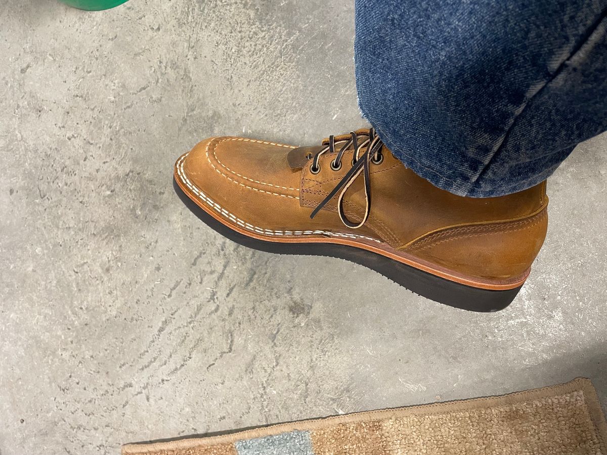 Photo by wedge64 on April 9, 2023 of the Nicks Aldert Strider Moc Toe in Horween Orange Predator.