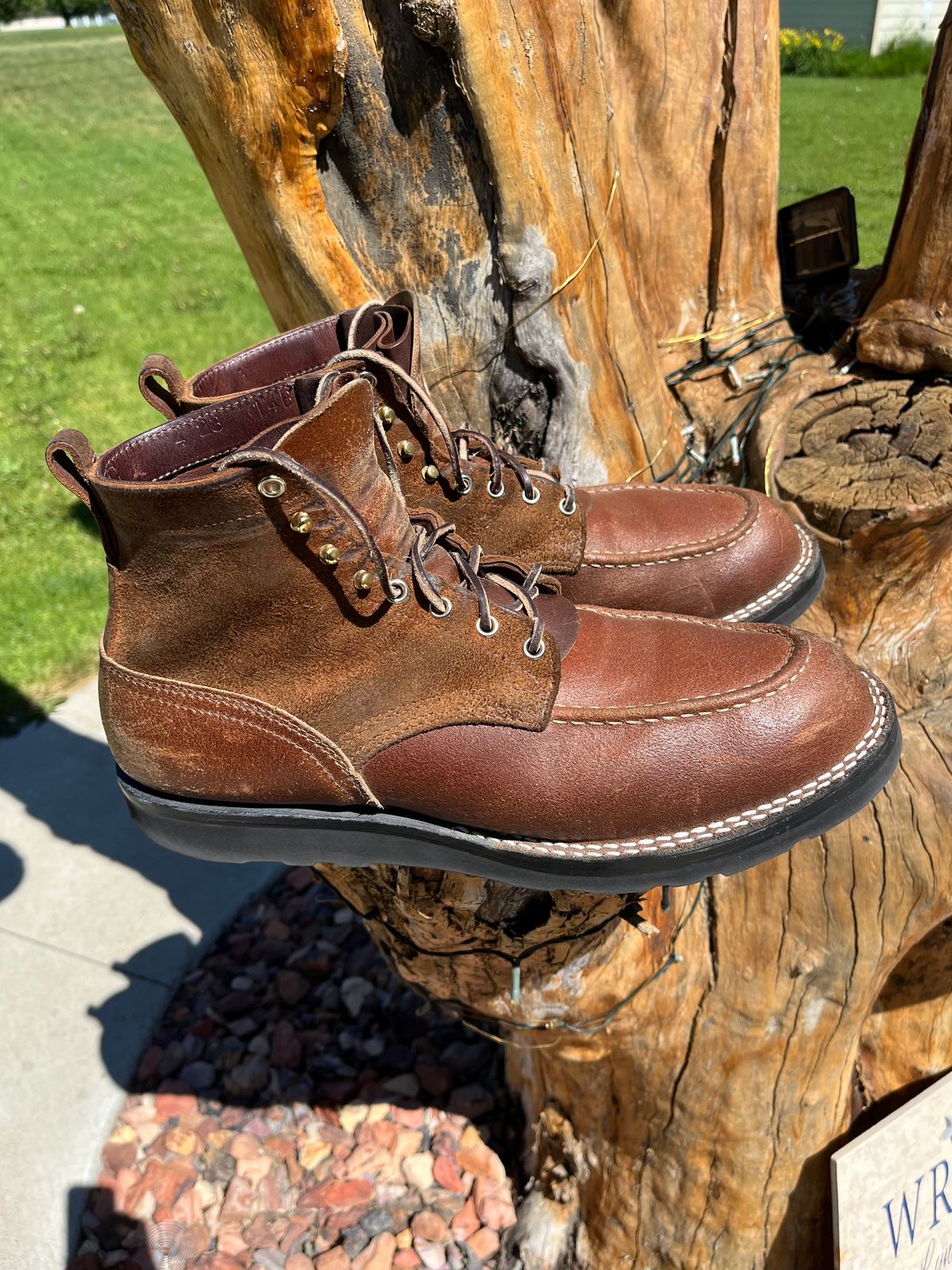 Photo by Gmetal64 on July 13, 2025 of the Nicks Moc Toe in 64 Brown Roughout Over Ember Waxed Flesh.