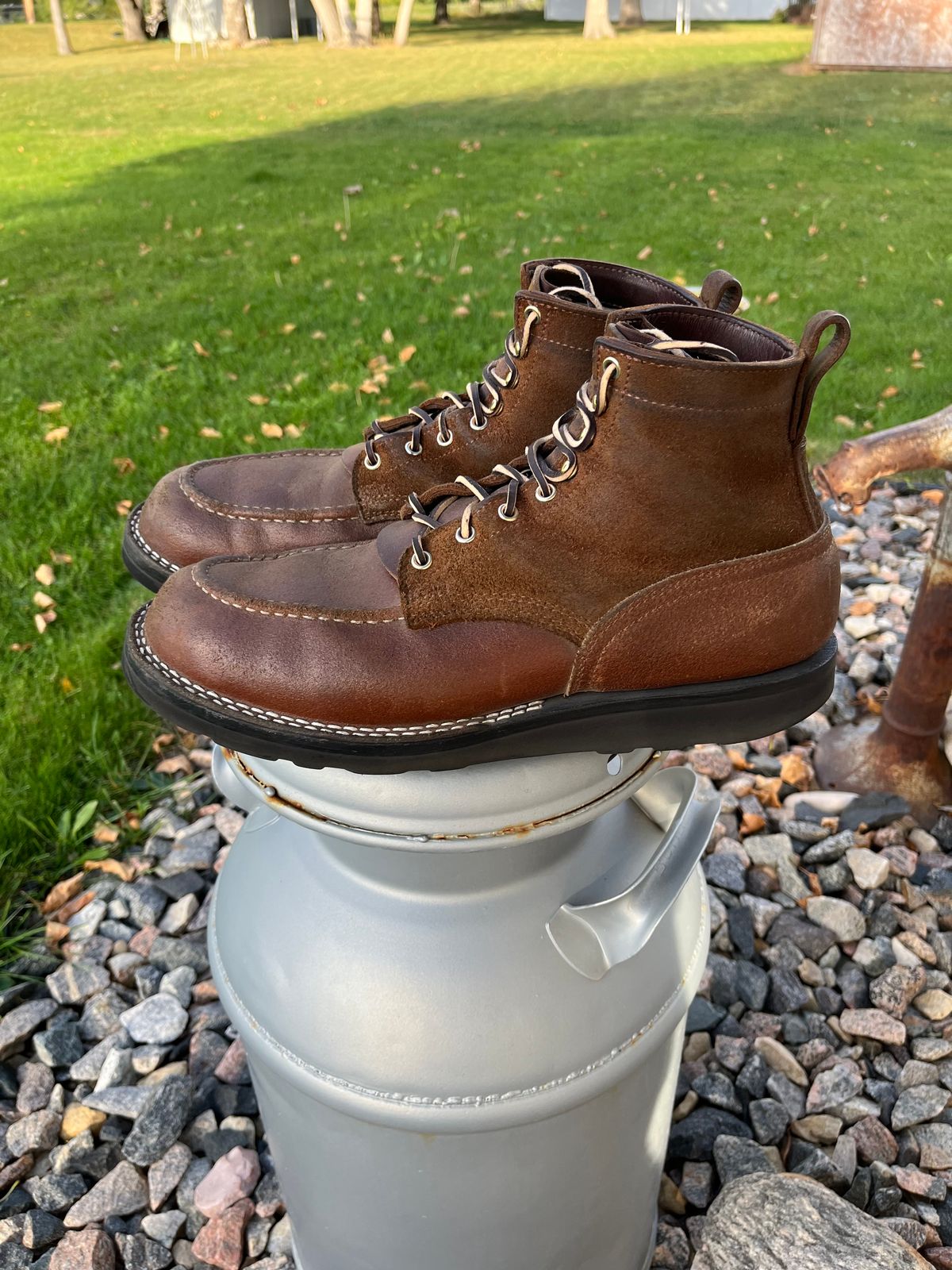 Photo by Gmetal64 on October 1, 2025 of the Nicks Moc Toe in 64 Brown Roughout Over Ember Waxed Flesh.