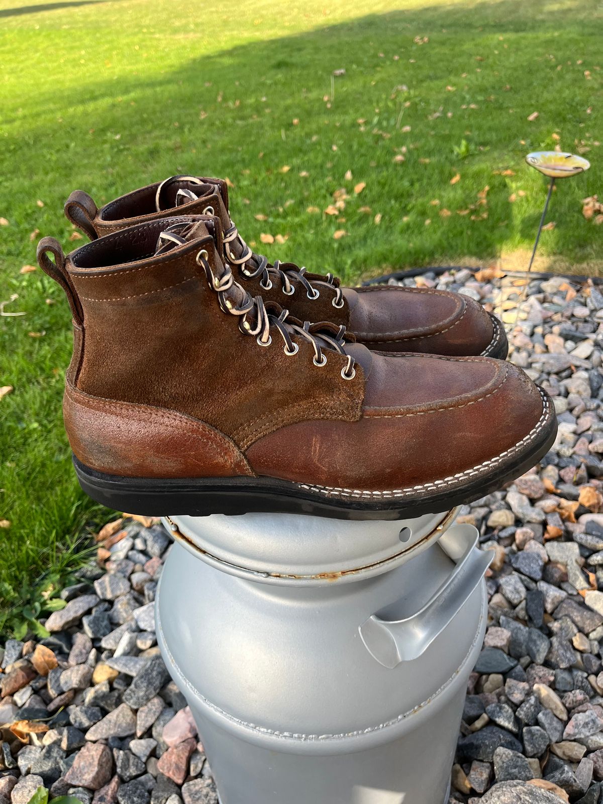 Photo by Gmetal64 on October 1, 2025 of the Nicks Moc Toe in 64 Brown Roughout Over Ember Waxed Flesh.