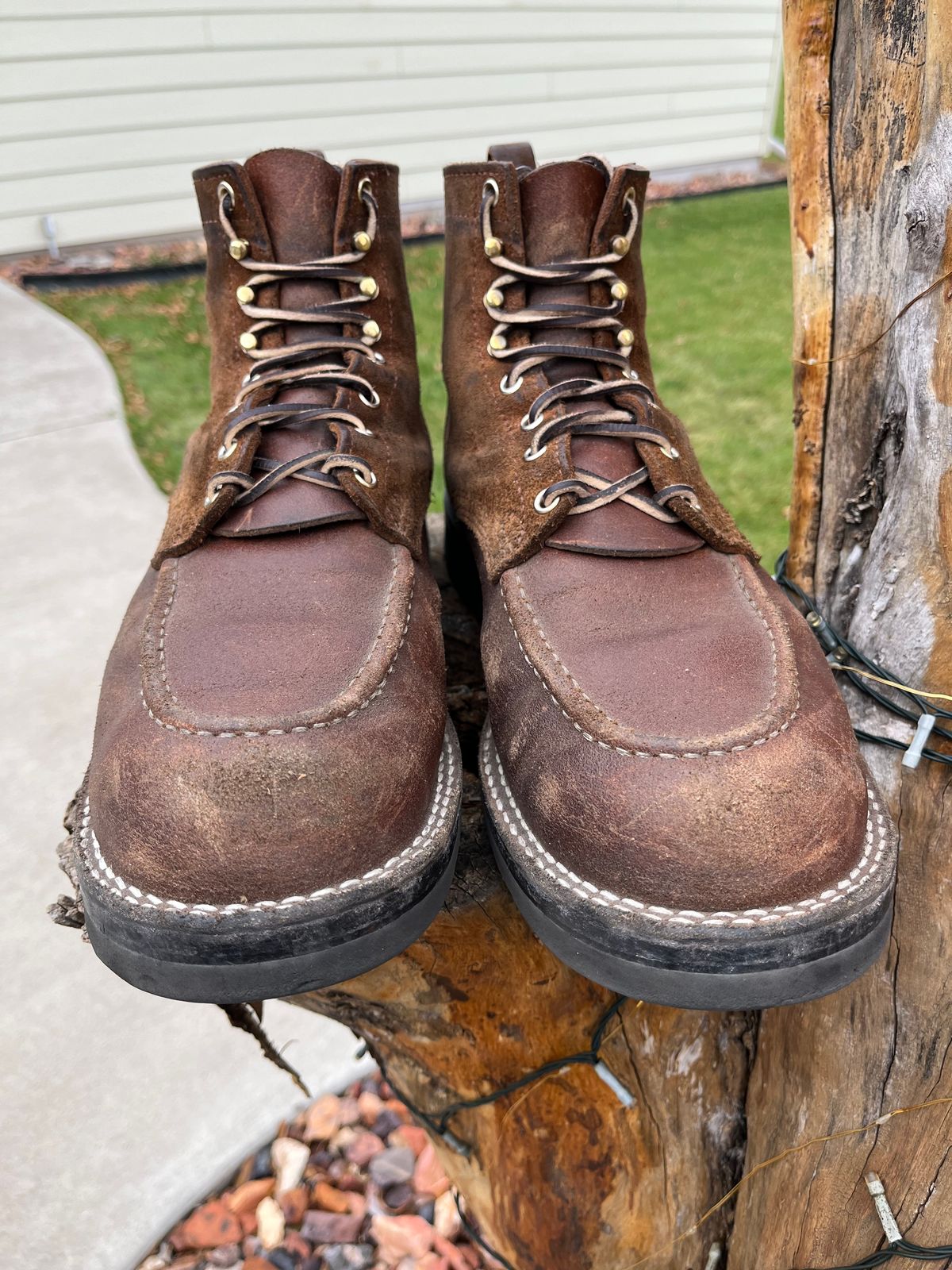 Photo by Gmetal64 on November 1, 2025 of the Nicks Moc Toe in 64 Brown Roughout Over Horween Ember Waxed Flesh.