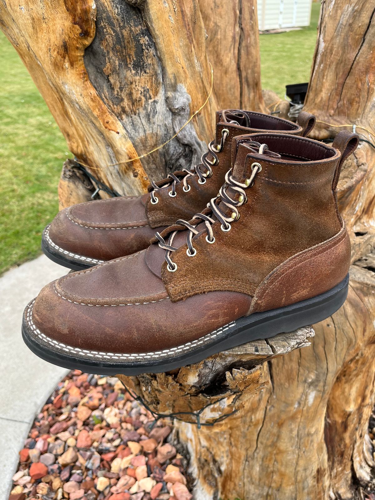 Photo by Gmetal64 on November 1, 2025 of the Nicks Moc Toe in 64 Brown Roughout Over Horween Ember Waxed Flesh.