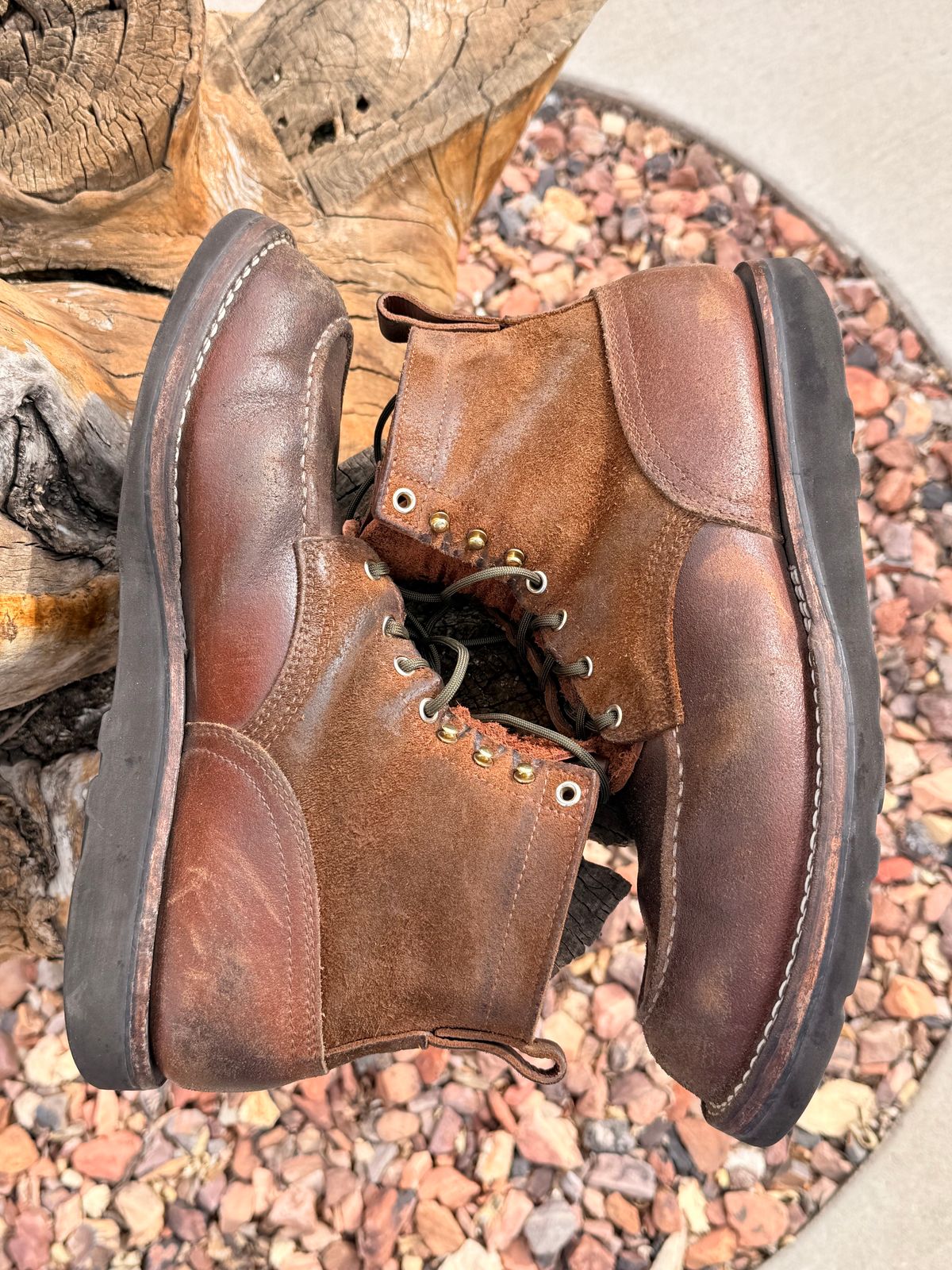 Photo by Gmetal64 on March 28, 2026 of the Nicks Moc Toe in 64 Brown Roughout Over Horween Ember Waxed Flesh.