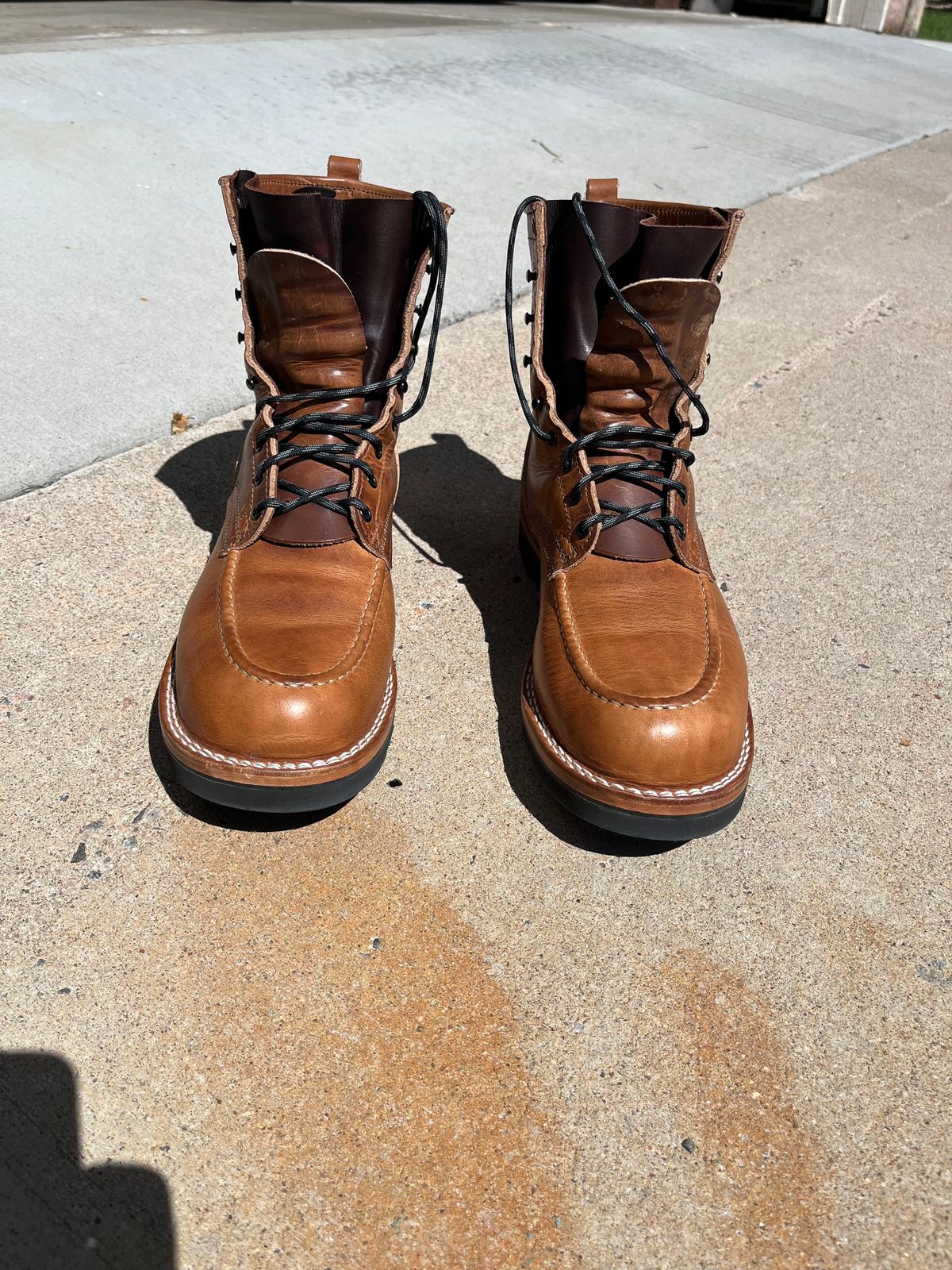 Photo by wedge64 on September 1, 2024 of the Nicks Moc Toe in Horween Natural Dublin.
