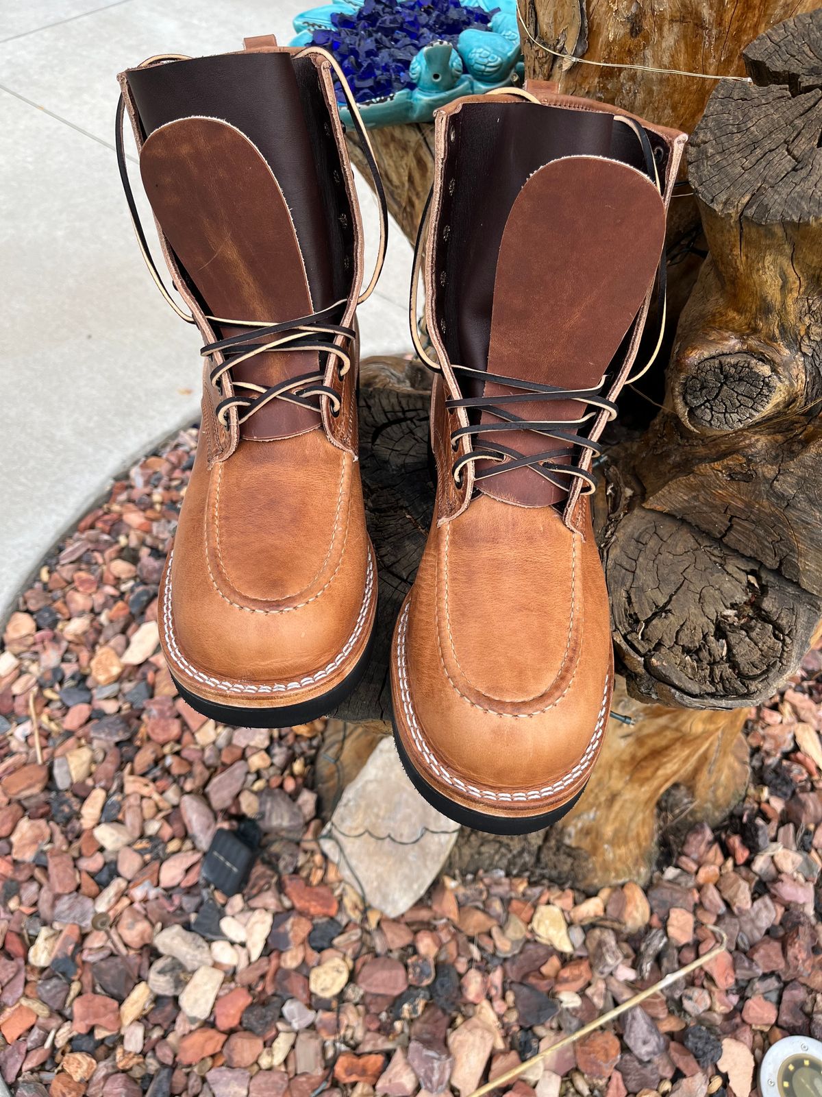 Photo by wedge64 on July 30, 2024 of the Nicks Moc Toe in Horween Natural Dublin.