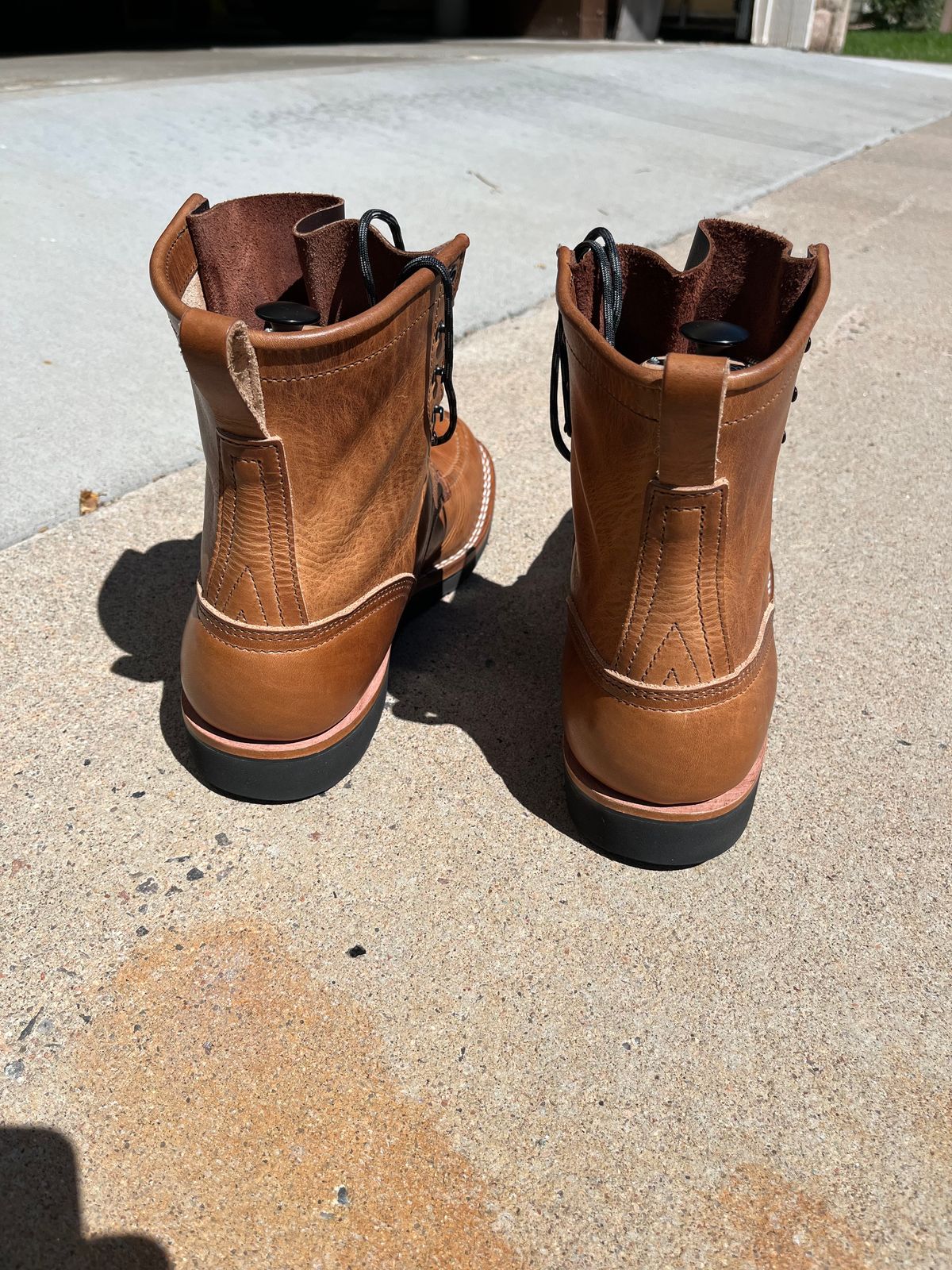 Photo by wedge64 on September 1, 2024 of the Nicks Moc Toe in Horween Natural Dublin.
