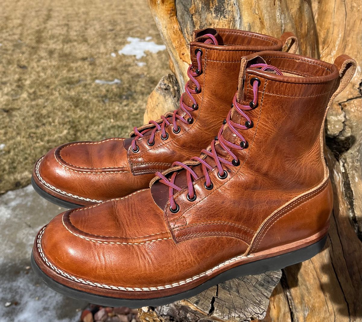 Photo by Gmetal64 on March 7, 2026 of the Nicks Moc Toe in Horween Natural Dublin.