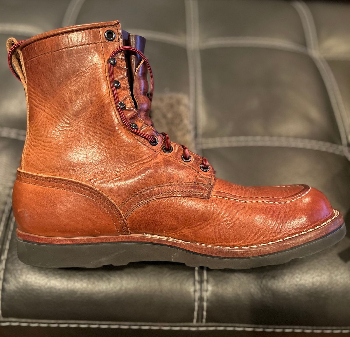 Photo by Gmetal64 on June 9, 2026 of the Nicks Moc Toe in Horween Natural Dublin.