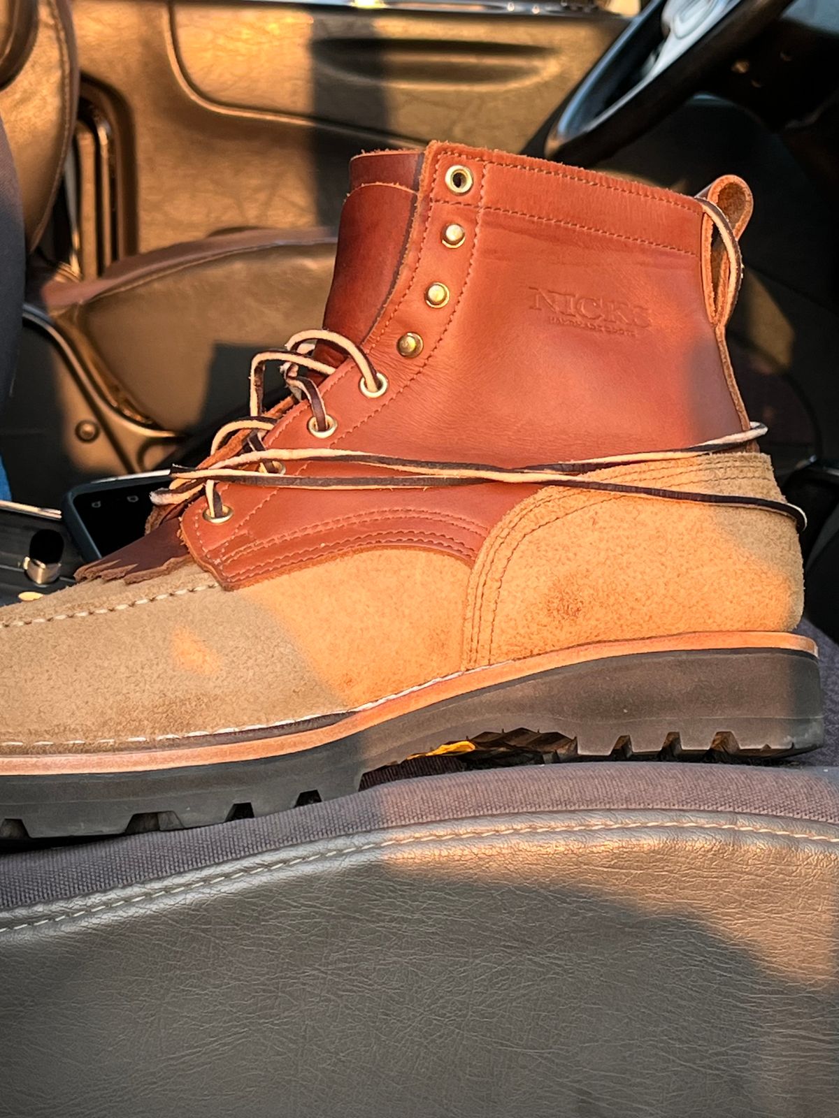 Photo by Gmetal64 on August 28, 2023 of the Nicks Nicks/ WedgeWork in Nicks 1964 Brown Smooth Over 1964 Tan Roughout.